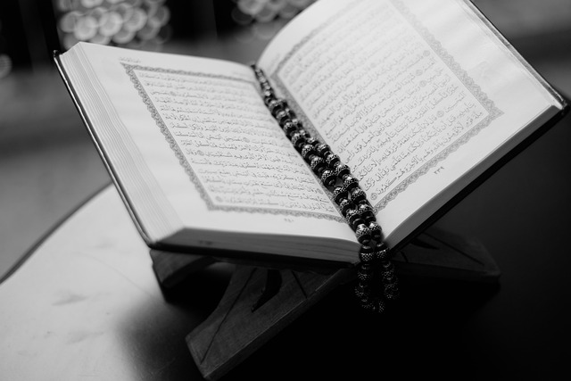 ** Czy mikrowspólnoty religijne mogą zastąpić tradycyjne Kościoły? - 3 2025