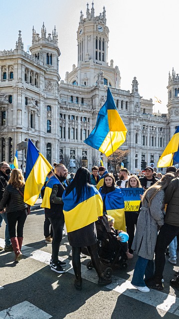 ** Czy mikro-objawienia naprawdę istnieją? Debata między sceptycyzmem a duchowością.
